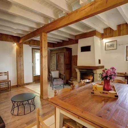 Les Blancs Moutons Casa de Férias Gumieres (Loire)